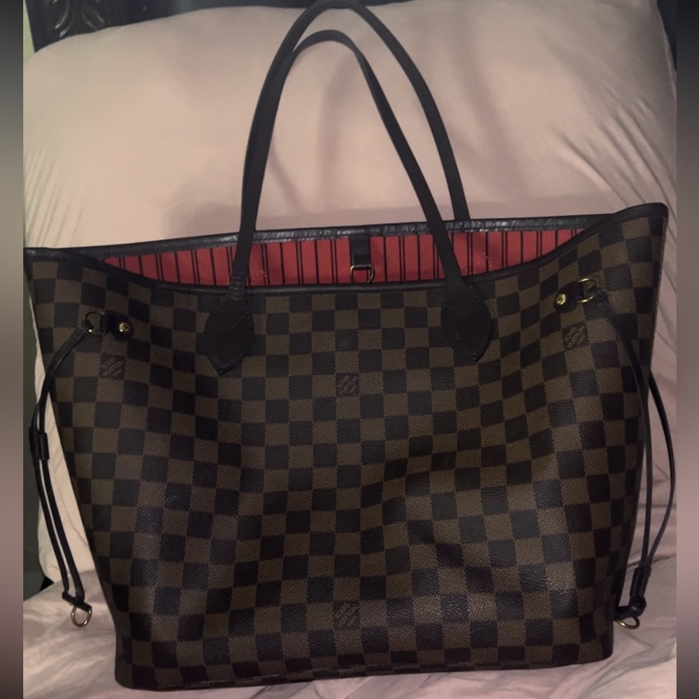 Louis Vuitton Neverfull MM
